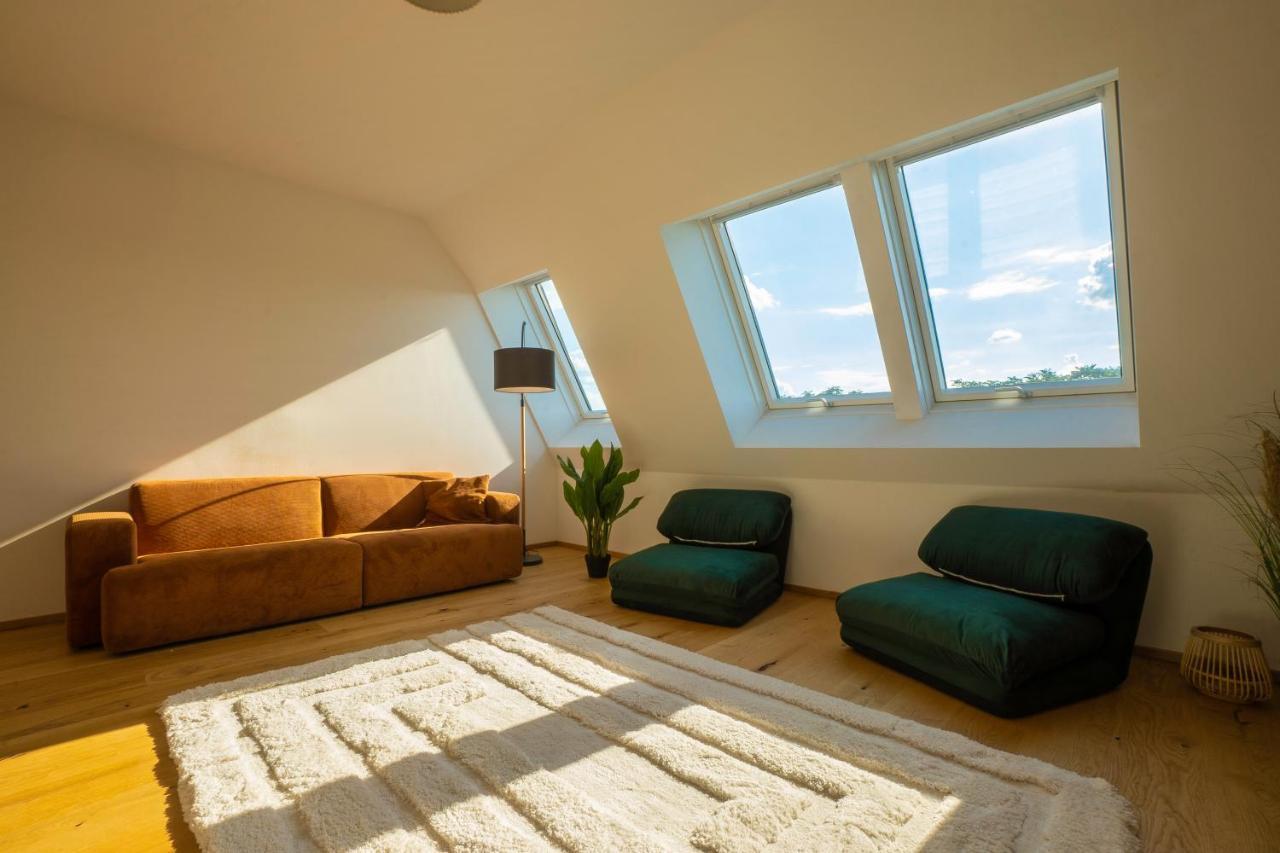 Orestaliving - Penthouse In 2Nd District With View Viena Exterior foto