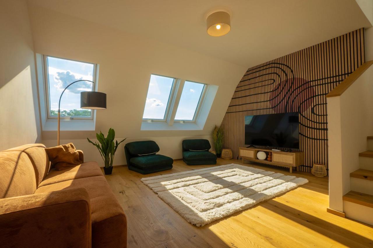 Orestaliving - Penthouse In 2Nd District With View Viena Exterior foto